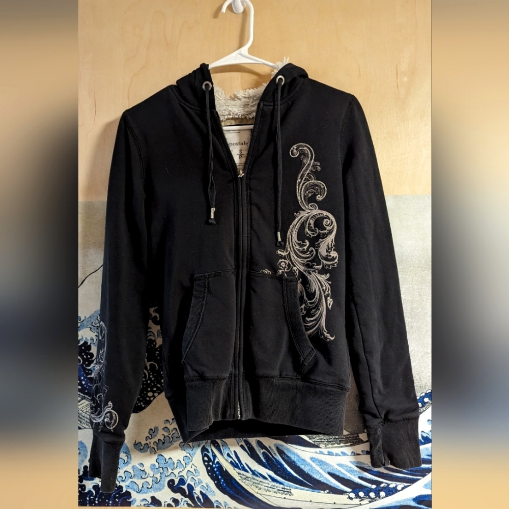 Y2K Aeropostale Black SMALL Zip Beaded Faux Fur Pockets Hooded Sweatshirt Jacket